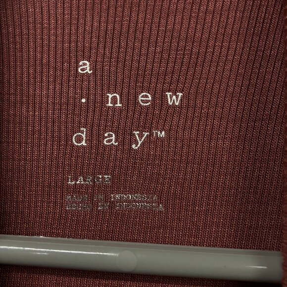 A New Day Women's Large Rust Long Sleeve Turtleneck Slim Fit Cozy T-Shirt Ribbed - Picture 3 of 8